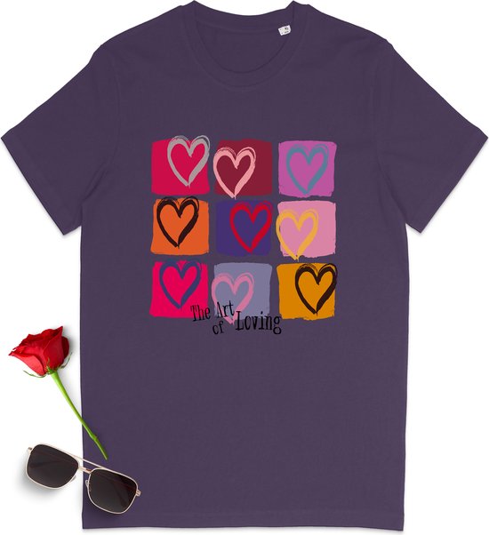 T-shirt femme et homme - Art of Loving - Tshirt imprimé coeurs - Tailles unisexe : S à 3XL - Couleurs chemise : blanc et violet.