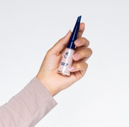 Herome Glamour Nail Whitener - met een Parelmoerglans - Camoufleert Doffe of Verkleurde Nagels - 10ml.