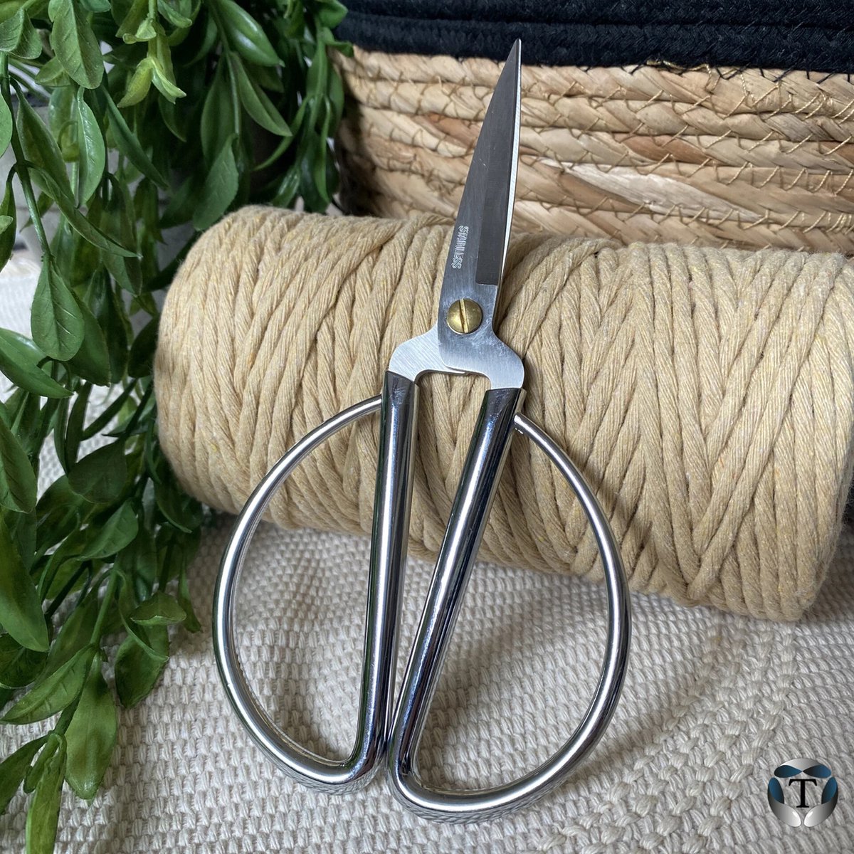 Hobbyschaar | Zilver | 15,5 cm | Grote Handvaten | Veelzijdig | Verschillende Maten | Macramé Schaar | Schaar | Macramé | Scherpe Punt | Plantenhanger | Wandkleed | Dromenvanger | Koord | Touw | Diverse Hobby’s | DIY | TheOldOmen |