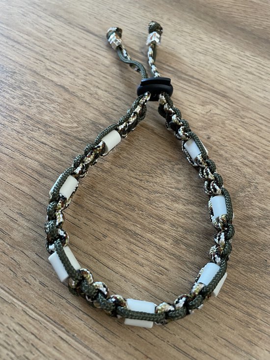 Tekenband Hond met EM-kralen leger groen 30/34 cm