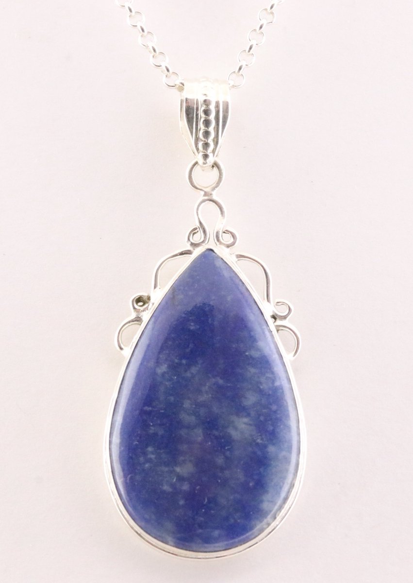 Zilveren hanger met blauwe palm kwarts aan jasseron ketting