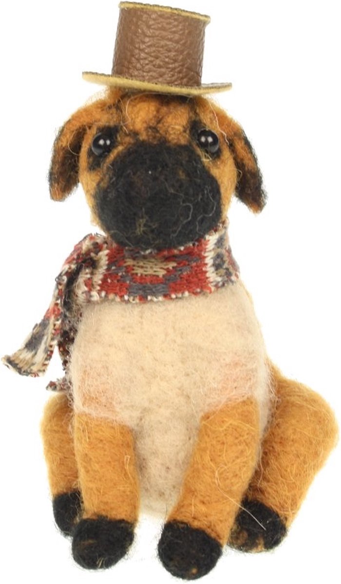 Hond bruin met hoed vilt 7x8x12cm
