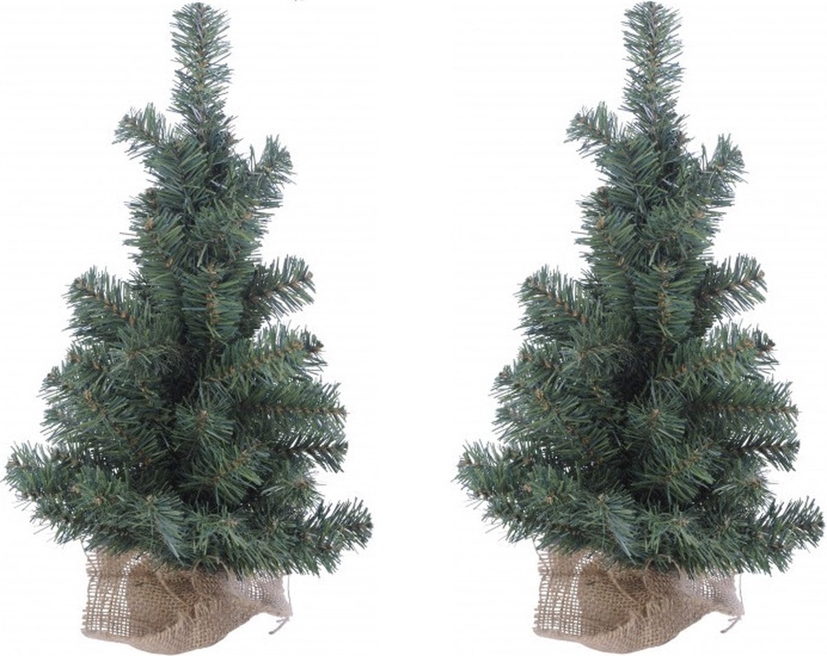 4x stuks kleine kerstboom met jute zak 60 cm