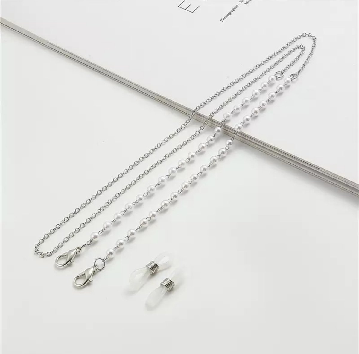 Brillenkoord- brilketting - bril - ketting - zilveren ketting met witte parels