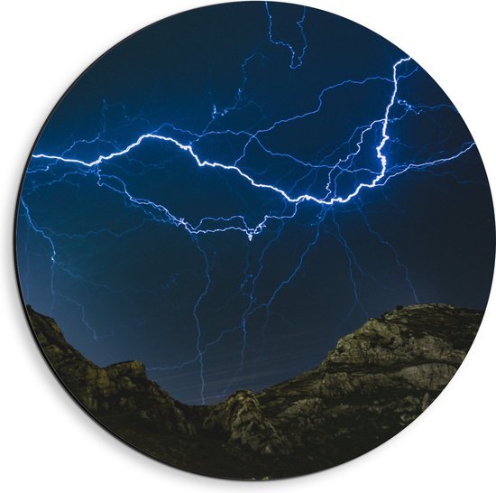 WallClassics - Dibond Muurcirkel - Bliksem en Onweer in de Bergen - 40x40 cm Foto op Aluminium Muurcirkel (met ophangsysteem)