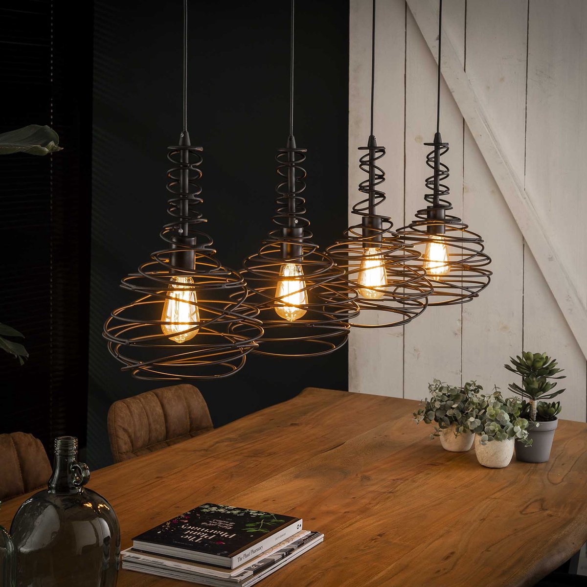 Hanglamp Kegel Spinn | 137 cm / ⌀ 25 cm | 4 lichts | metaal / charcoal | eettafel lamp | eetkamer / woonkamer | landelijk / modern / design