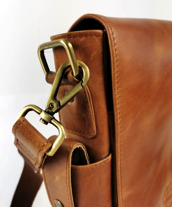 sac à main - cuir de veau - Square tassie - petit mais pratique - pratique et maniable - pellericca