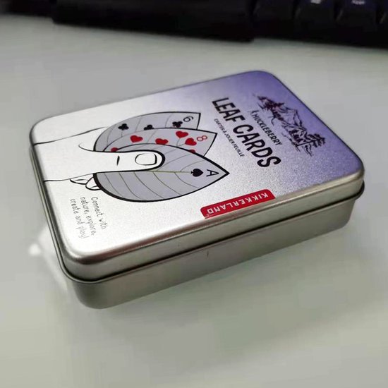 Thumbnail van een extra afbeelding van het spel Huckleberry Leaf Cards - Speelkaarten in de vorm van een blad - In en handig meeneem blikje - Kinderspeelgoed