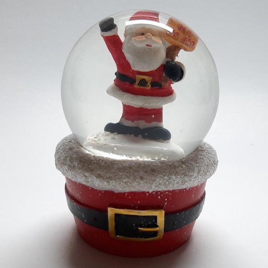 Sneeuwbol met rode voet met riem met daarop de kerstman bord hohoho 10cm