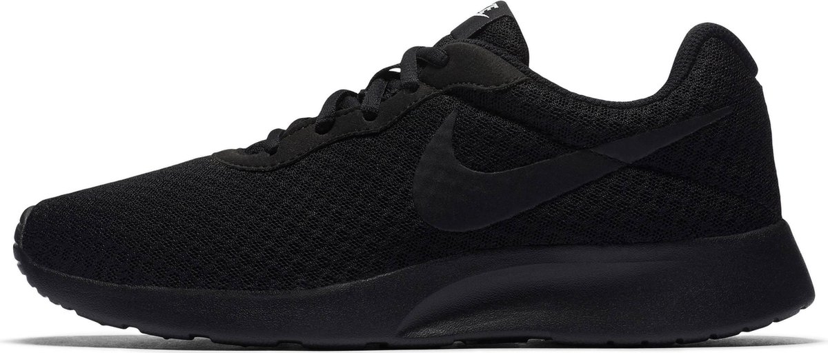 Nike Tanjun Dames Sneakers - Black/Black-White - Maat 38 | bol.com