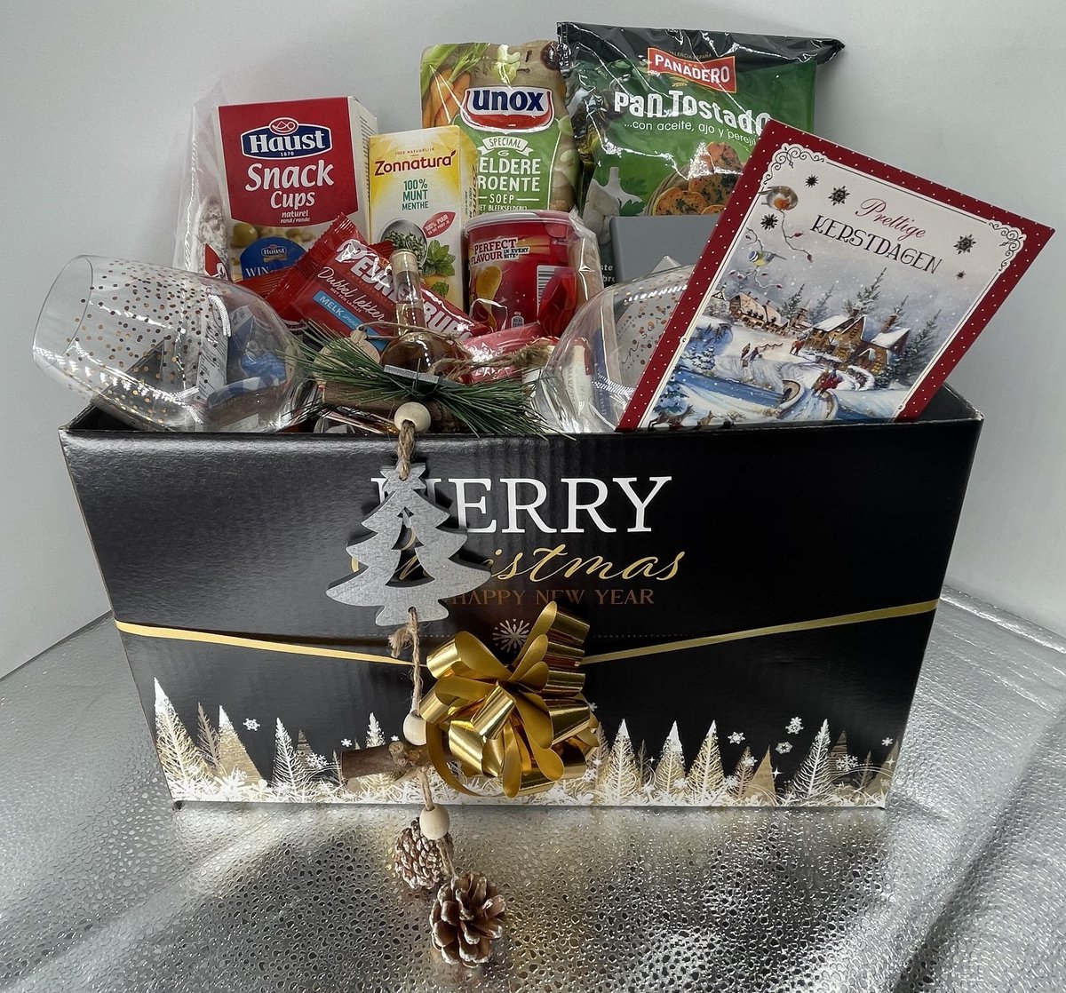 JMP Gifts 30Delig vol exclusief kerstpakket met heerlijke