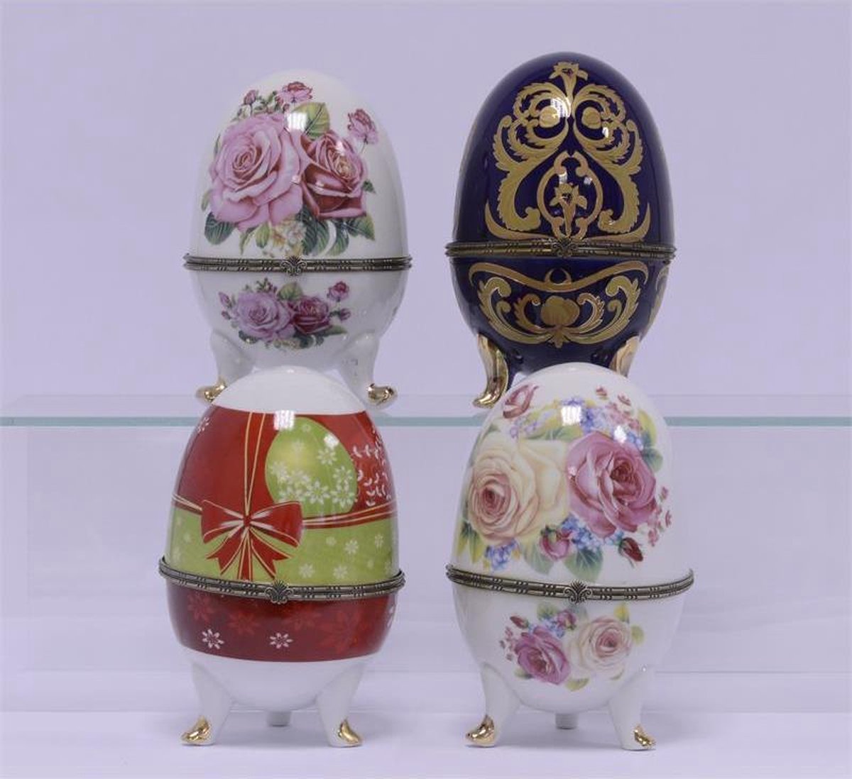 Ontspannend Oost Timor klok Klassieke Porseleinen doosje - Porseleinen Eieren eierdop - Set van 4 -  15,5 cm hoog | bol.com