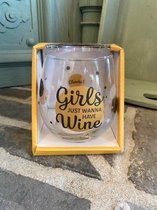 Wijn - water glas / Girls just wanna have wine / wijnglas / waterglas / leuke tekst / moederdag / vaderdag / verjaardag / cadeau