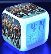 Fortnite Battle Royale Karakters Alarm Wekker met 7 kleuren LED - Temperatuur Weergave - Kalender - Nachtlampje Led | Digitaal | Klok