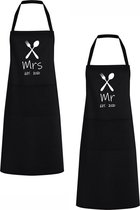 Go Mama® - Bruiloft cadeau - Trouwen - Huwelijkscadeau - Keukenschort Mrs. Mr. est. 2021 bruiloft cadeau - Keukenschort Dames en Heren - Zwart One Size