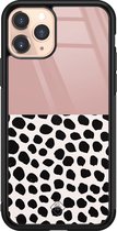 iPhone 11 Pro hoesje glass - Stippen roze | Apple iPhone 11 Pro  case | Hardcase backcover zwart