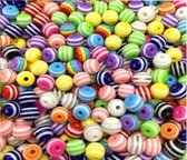 50x Kralen Rond verschillende kleuren / Wit Gestreept - 8 mm