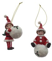 Viv! Home Luxuries Kerstbal - Kind met sneeuwbal - set van 2 -  rood wit - 10cm