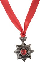 Vampier Metalen Ketting met Gouden Medaille en Rood Lint