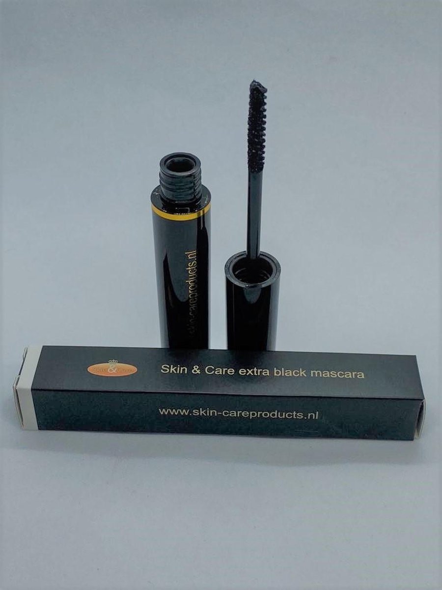 Skin & Care Extra Black Mascara