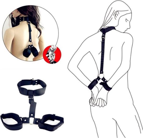 Bdsm – jeu sexuel amusant, fouet en cuir, esclave érotique et Sexy