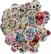 Mix met 50 verschillende Day of the Dead Sugar Skull stickers voor laptop, helm, motor, fiets, muur, skateboard etc. Coole sticker mix met doodshoofden/schedels Halloween