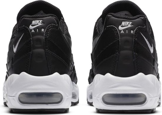 Baskets Nike - Taille 38,5 - Femme - noir / blanc