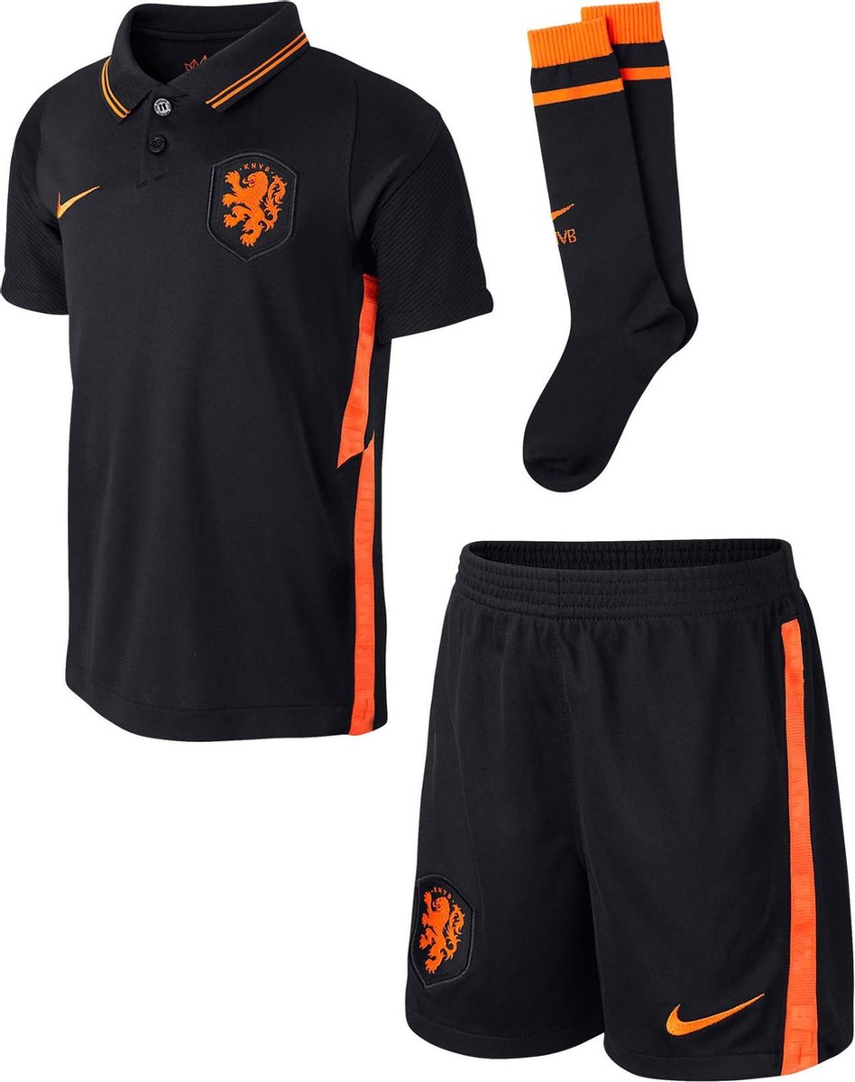 Nike Mini uittenue Sportkledingset - Maat 104  - Unisex - zwart/oranje