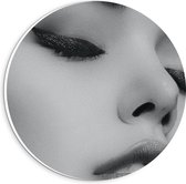 Forex Wandcirkel - Gezicht van Vrouw (zwart/wit) - 20x20cm Foto op Wandcirkel (met ophangsysteem)