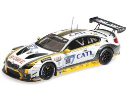 De 1:43 Diecast Modelcar van de BMW M6 GT3 ,Rowe Racing #98 van de 24H Nurburgring 2017. De drivers waren Palttala / Catsburg / Sim en Westbrook.This scalemodel is beperkt door 260pcs. De fabrikant is Minichamps.Dit model is alleen online beschikbaar