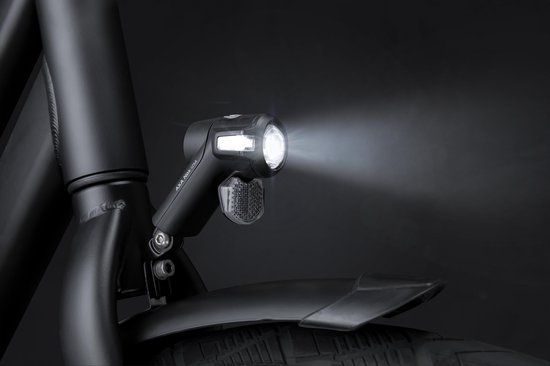 AXA Nox Sport Fietsverlichting - 12 Lux LED Voorlicht - Batterijverlichting - Auto/Off Functie - Double Lens Technology - Geïntegreerde Reflector - 30 m Lichtbeeld - 2.000 m Zichtbaarheid - Zwart — afbeelding 5