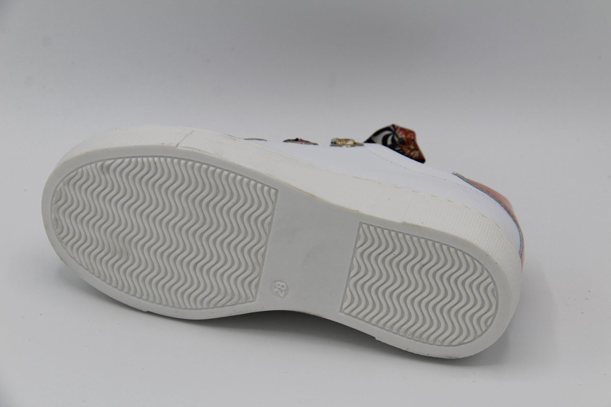 Piedro witte sneaker met lint veter111760 maat 28 Piedro witte sneaker met lint veter111760 maat 28