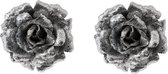 2x stuks zilveren rozen met glitters op clip 12 cm