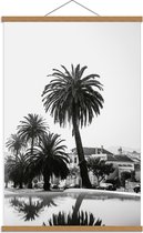 Schoolplaat – Vakantieplekje met Palmbomen (zwart/wit) - 60x90cm Foto op Textielposter (Wanddecoratie op Schoolplaat)