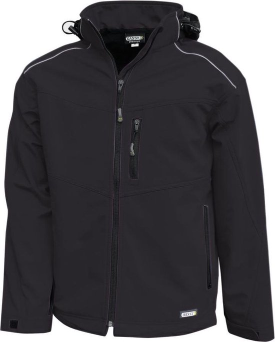 Zwarte DASSY softshelljas met capuchon, zwarte ritsen en reflecterende details.