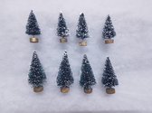 Totally Christmas | Kerstbomen Mini met Sneeuw| 8 Stuks | Kerstdorp | TC290