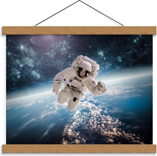 Schoolplaat – Astronaut in de Ruimte - 40x30cm Foto op Textielposter (Wanddecoratie op Schoolplaat)