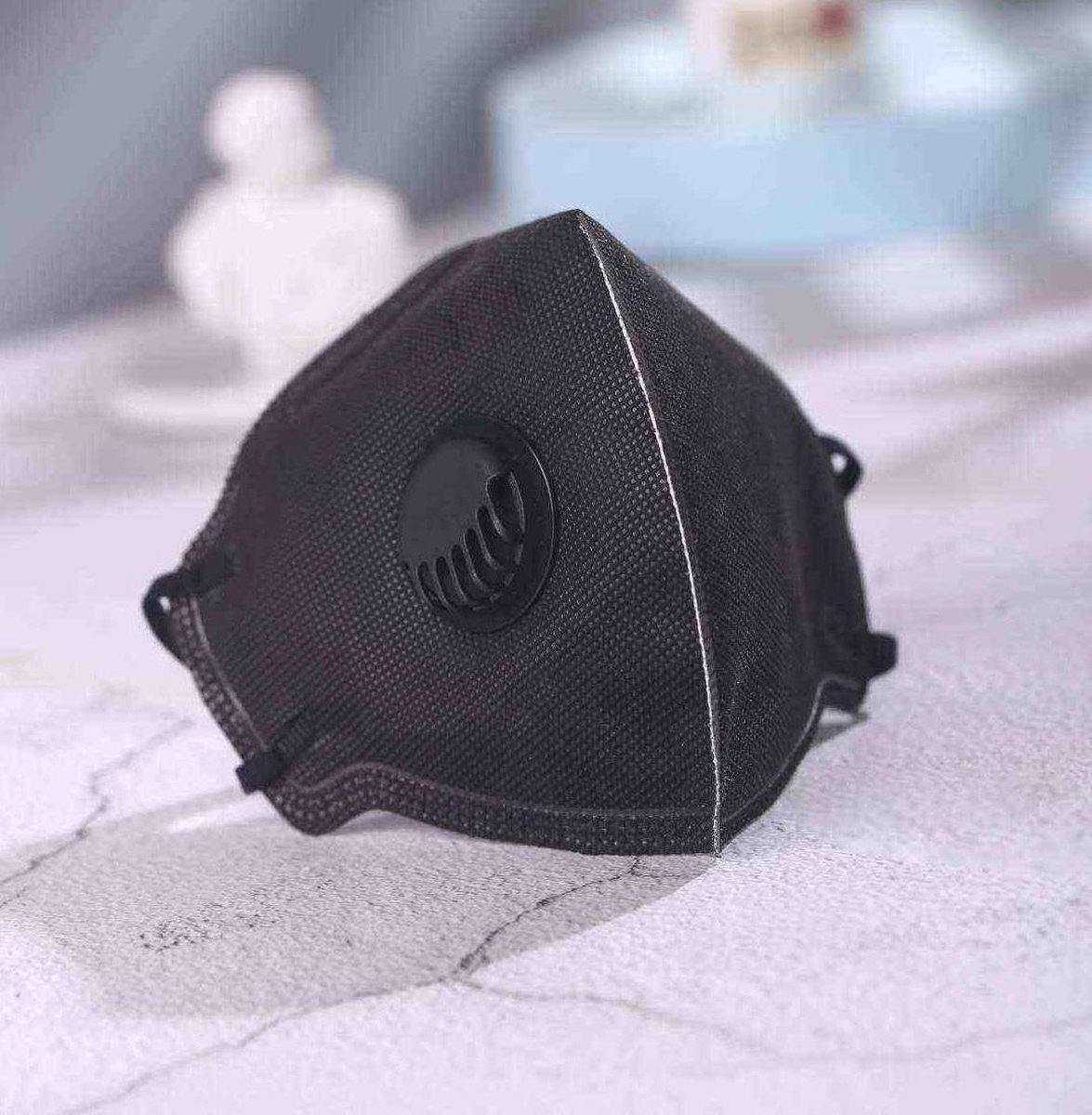 Inuk - FFP2 Mondmasker 8 x Mondkapje Zwart met filter - Topkwaliteit met certificaat - Beste keus op