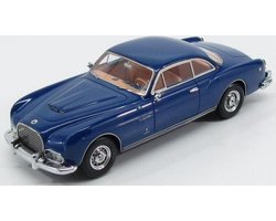 The 1:43 Diecast modelcar of the Chrysler New Yorker Ghia Coupe of 1954 in Blue. This model is limited by 400pcs.The manufacturer of the scalemodel is Kess Model.This model is only online available.