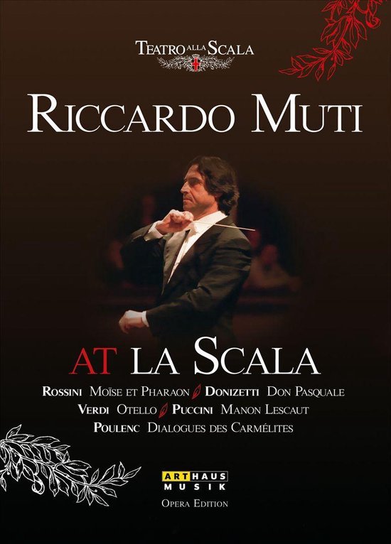 Hoes met Riccardo Muti in een zwart pak, batton zwaaiend, met "Riccardo Muti At La Scala" erop.