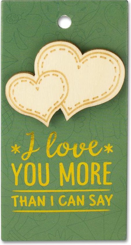 Foto: Houten broche op cadeaukaart i love you harten