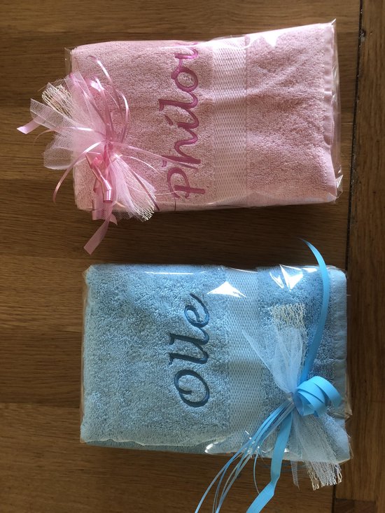 handdoek met naam geborduurd