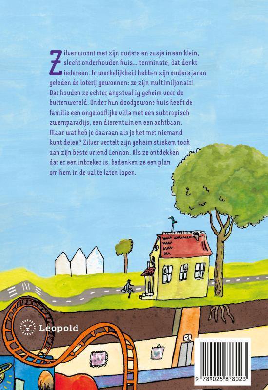 Achterkant boek met tekst "ILONA de LANGE" en het begin van een verhaal. Boven een achtbaan door een ondergronds huis.