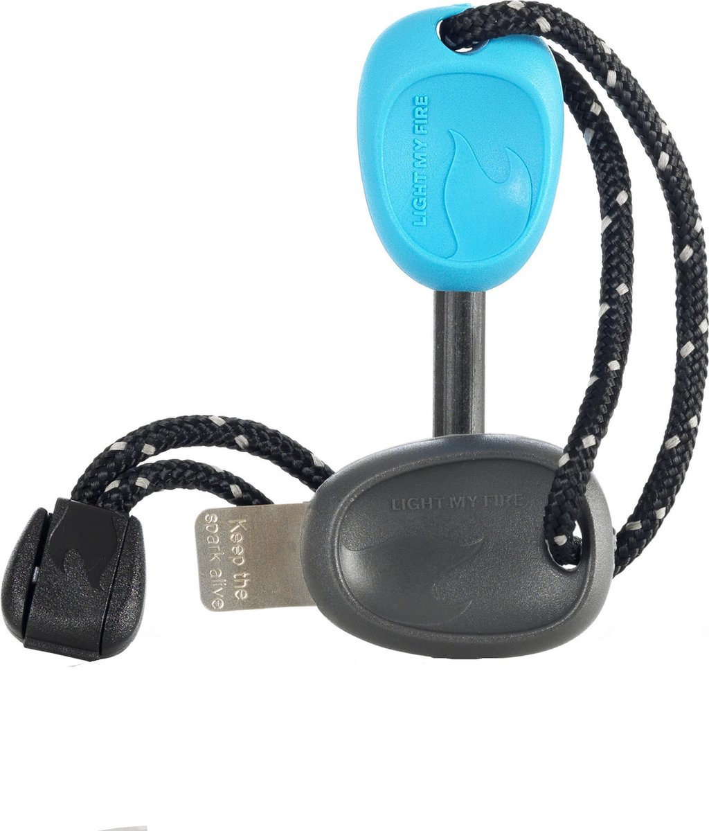 Light My Fire Firesteel Scout Cyaan Blauw + Noodfluit - Survival Aansteker Topkwaliteit Magnesium Stick Luxe Firestarter Vuurstarter Vuursteen Staaf Vuurmaker Magnesiumstick Vonkenmaker Magnesiumstaaf