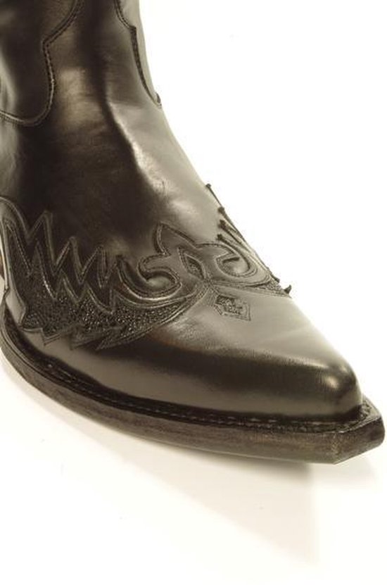 Sendra 12185 Javi Zwart Maat 44 Sendra 12185 Javi Zwart Maat 44