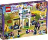 foto van LEGO Friends Stephanie's Paardenconcours - 41367