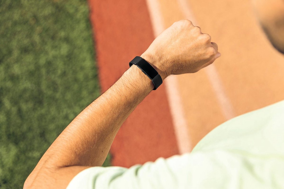 Fitbit hr inspire price hotsell