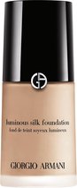 Giorgio Armani Cosmetics Luminous Silk foundation 5.25 Crème