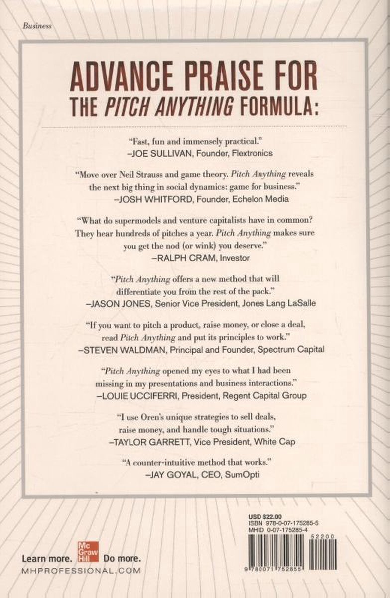 Achterkant boek: 'Advance Praise for the Pitch Anything Formula'. Bevat citaten en uitgeversinformatie.