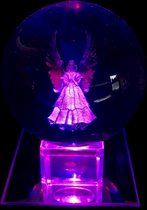 Boule de cristal 6cm avec laser 3D d'un ange avec une base en verre + un éclairage LED gratuit.
